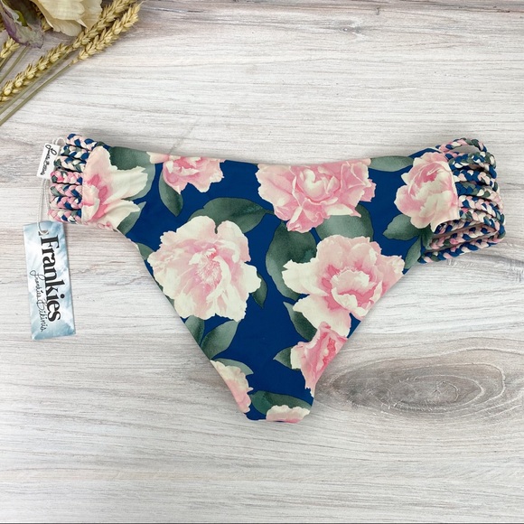 SOLD! Frankies Bikinis Valentina Bottom Pink Peony - Picture 3 of 7
